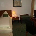Altstadthotel Molitor Otel